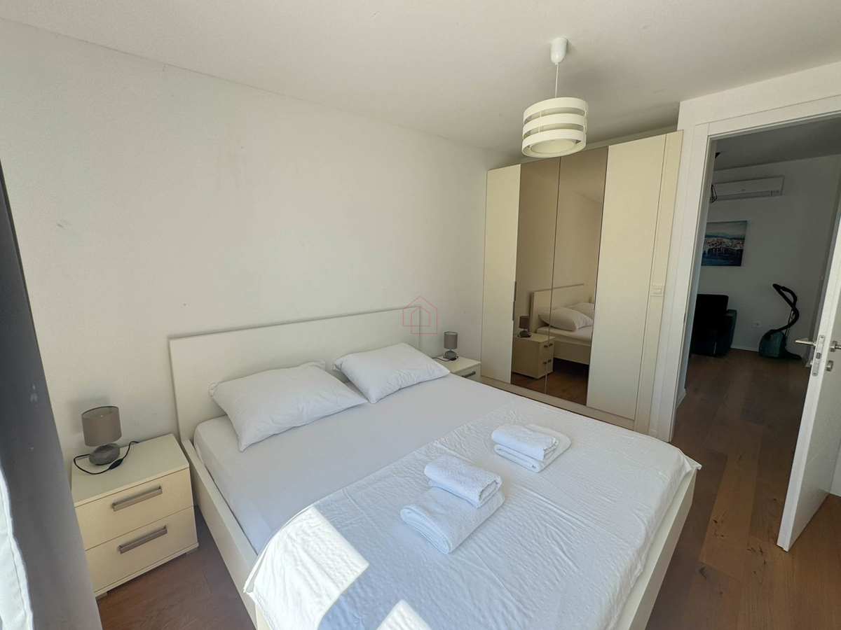 Penthouse s tremi spalnicami, s panoramskim razgledom in garažo