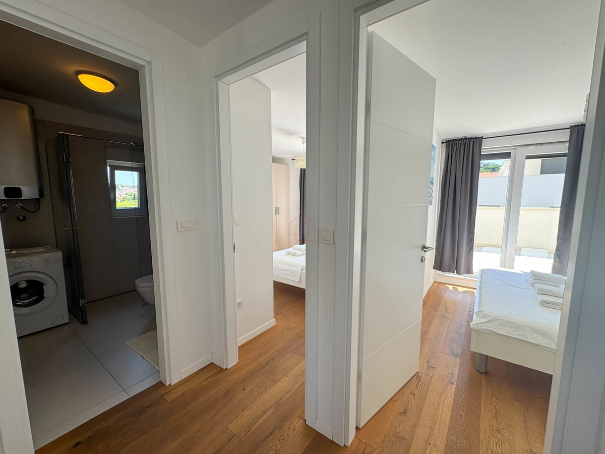 Penthouse s tremi spalnicami, s panoramskim razgledom in garažo