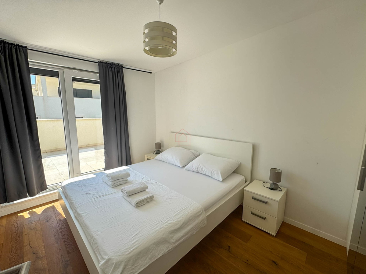 Penthouse s tremi spalnicami, s panoramskim razgledom in garažo