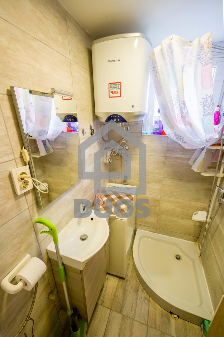 Preurejena garsonjera 24,12 + shramba in zaprta loža