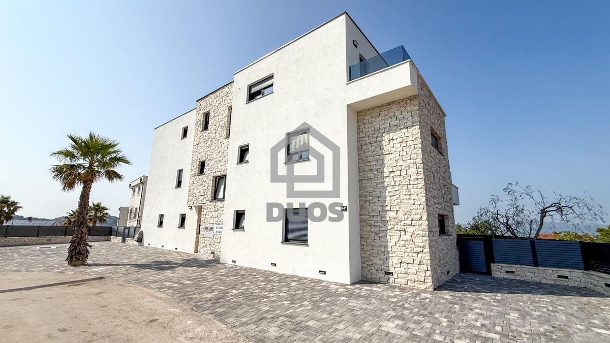 Novogradnja 2025 - Čudovito stanovanje z dvema spalnicama in vrtom velikosti 79,35 m2