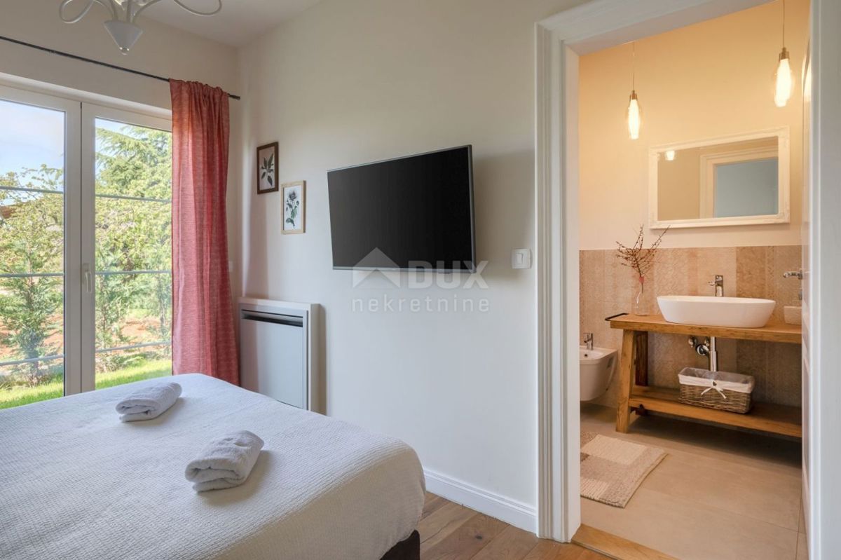 ISTRA, POREČ (okolica) - Očarljiva vila z bazenom na mirni lokaciji