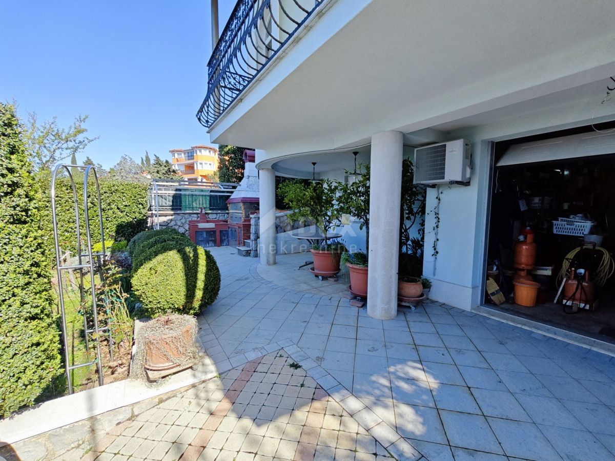 Smokvica Krmpotska, Novi Vinodolski, 250m2