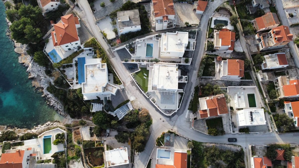 ŠIBENIK, RAŽANJ - Luksuzna vila z bazenom 40 m od morja
