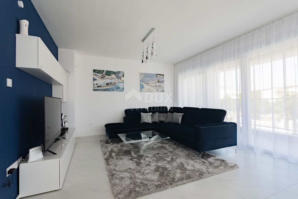 ŠIBENIK, RAŽANJ - Luksuzna vila z bazenom 40 m od morja