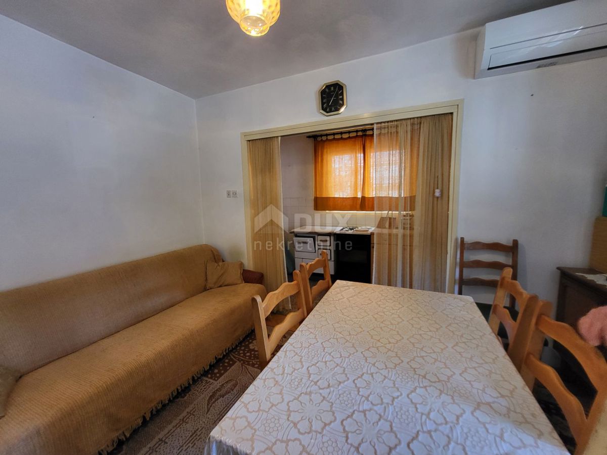 OBROVAC - Vaša bodoča oaza ob reki Zrmanji: Prostoren apartma v Obrovcu