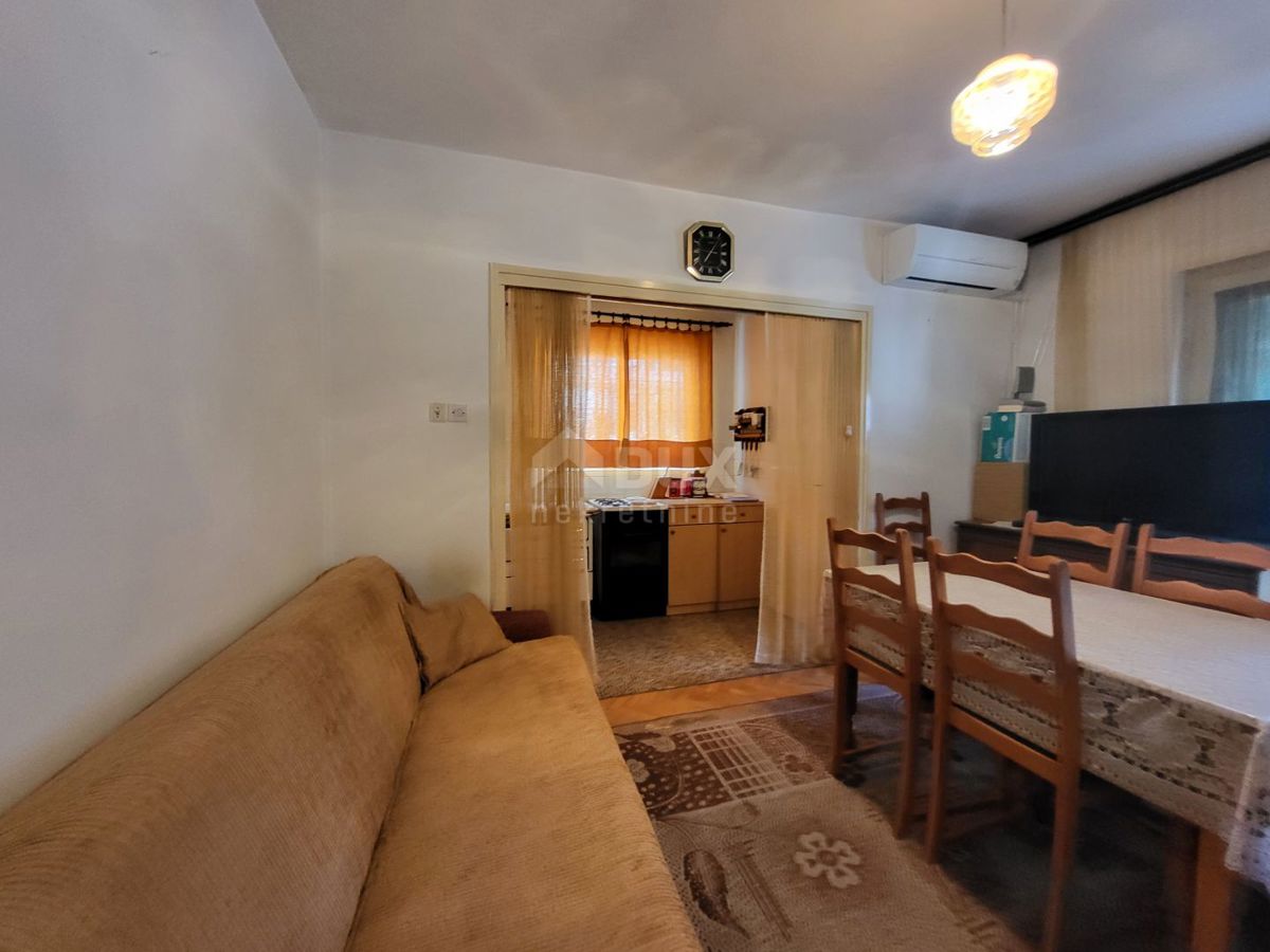 OBROVAC - Vaša bodoča oaza ob reki Zrmanji: Prostoren apartma v Obrovcu