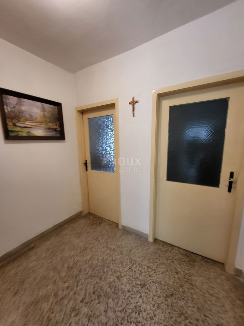 OBROVAC - Vaša bodoča oaza ob reki Zrmanji: Prostoren apartma v Obrovcu