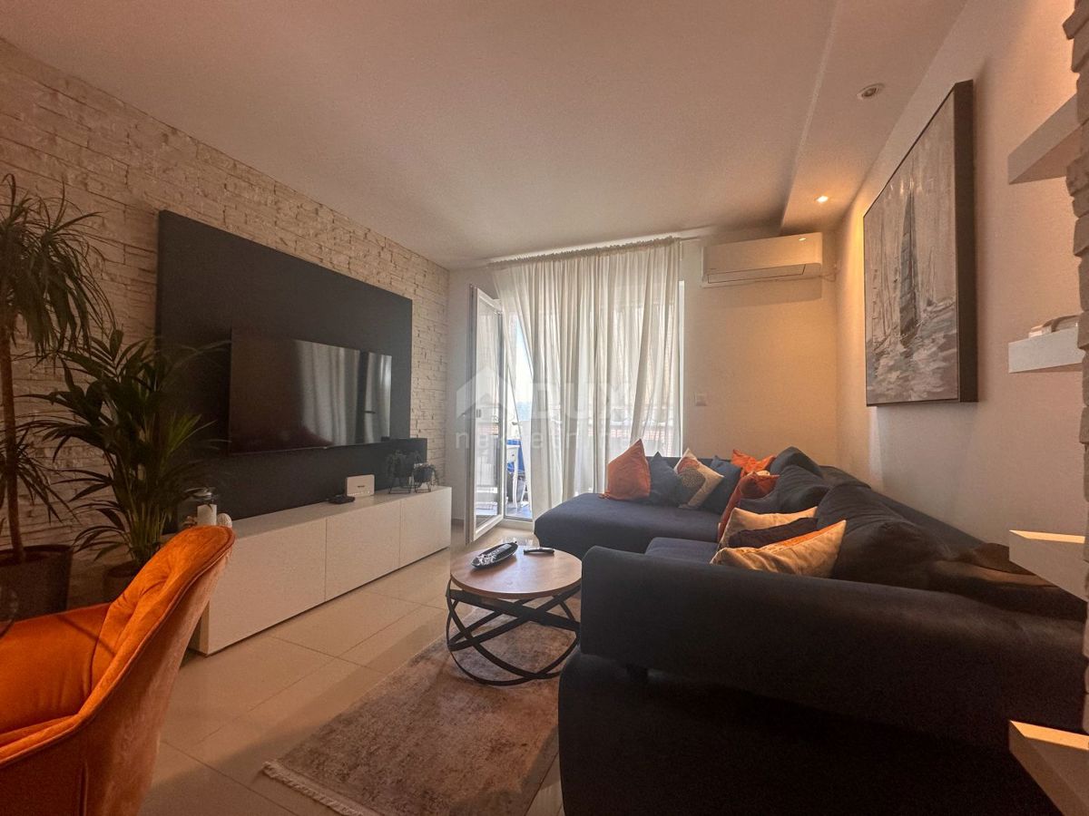 RIJEKA, ŠKURINJE - novo adaptirano stanovanje 3s, 72 m2, pogled na morje