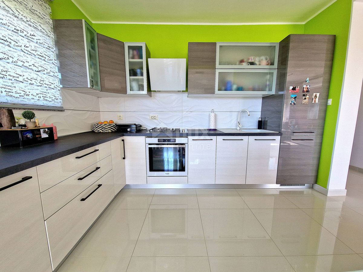 OPATIJA, POBRI - 3s + kopalnica z balkonom