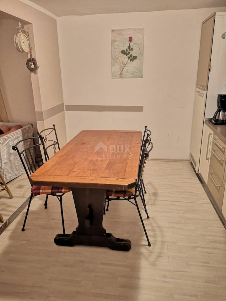 CRIKVENICA - čudovito 2 sobno stanovanje s teraso na odlični lokaciji