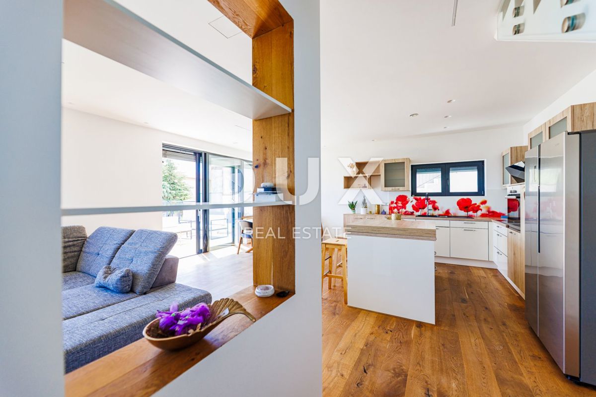 OPATIJA, BREGI - samostojna hiša 180m2 s panoramskim pogledom na morje + vrt 600m2