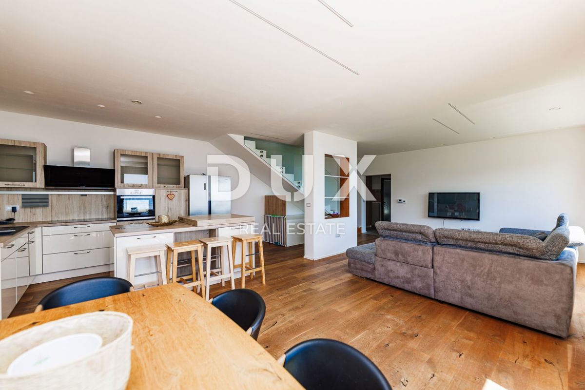 OPATIJA, BREGI - samostojna hiša 180m2 s panoramskim pogledom na morje + vrt 600m2