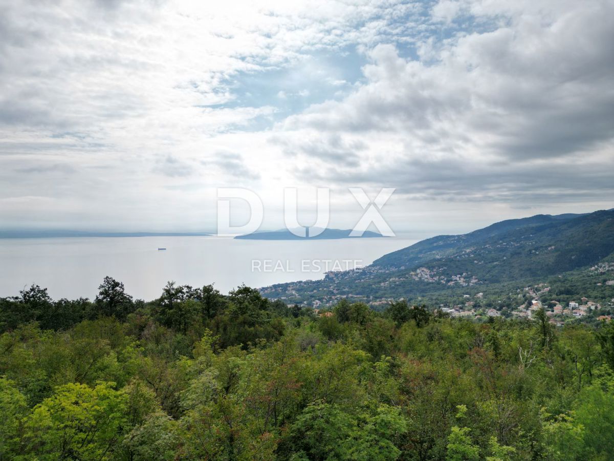 OPATIJA, VEPRINAC - gradbeno zemljišče 1800m2 s pogledom na morje za družinsko hišo/vilo/apartmaje/hišo za najem - počitnice z bazenom