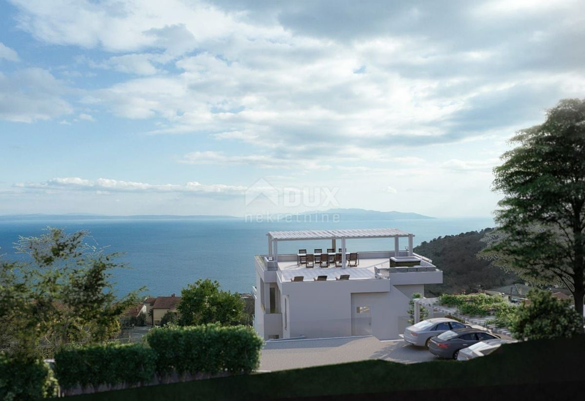 OPATIJA, BREGI - pritličje stanovanje 70m2 s panoramskim pogledom na morje in bazen + vrt 150m2