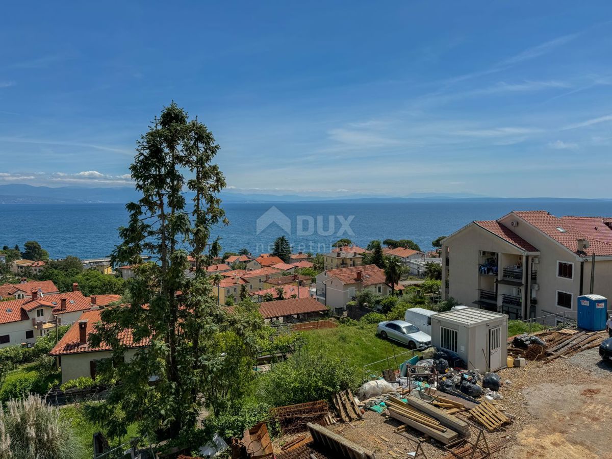 OPATIJA, LOVRAN - luksuzno stanovanje v novi stavbi v bližini plaže in mesta Lovran