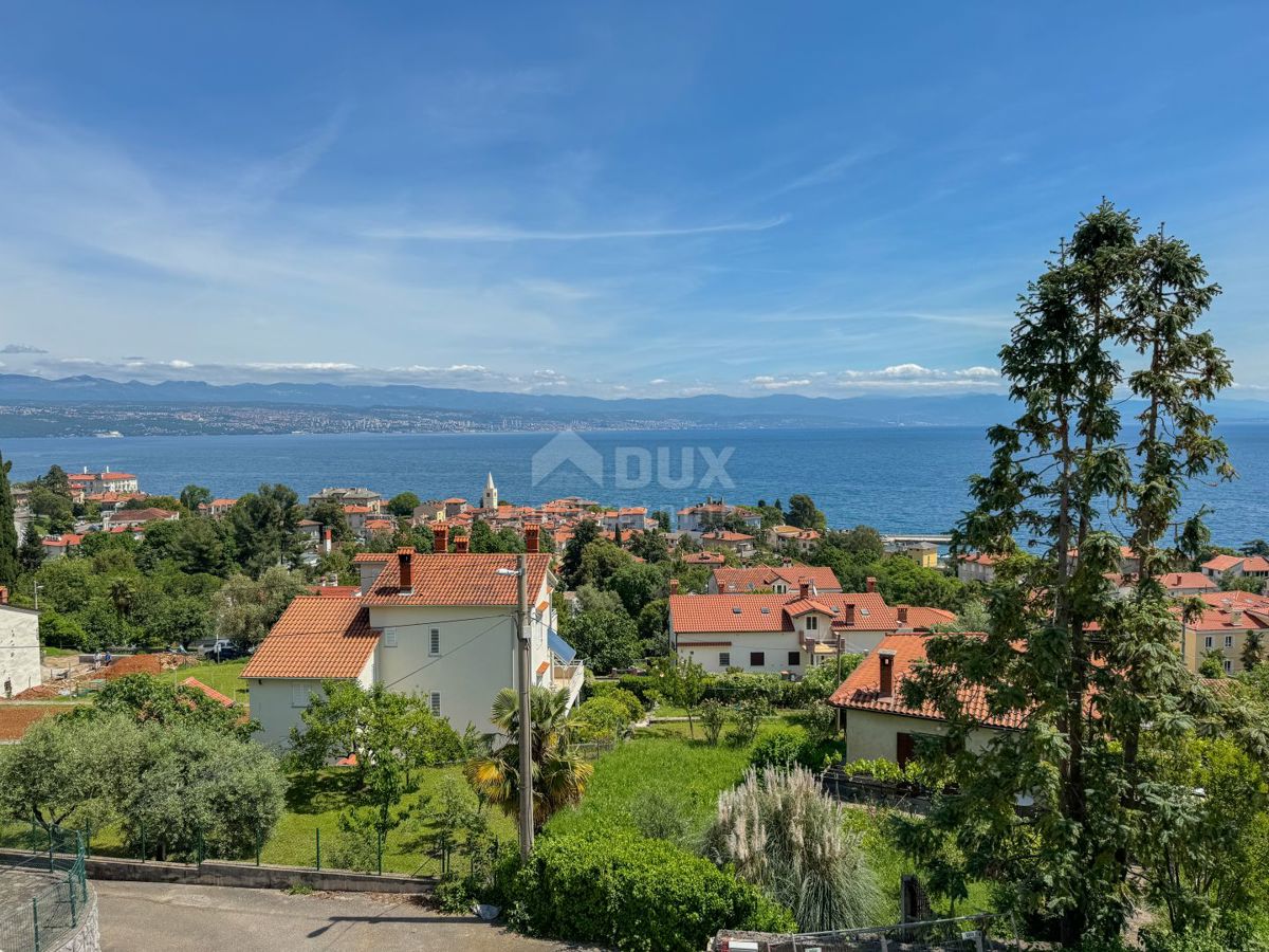 OPATIJA, LOVRAN - luksuzno stanovanje v novi stavbi v bližini plaže in mesta Lovran