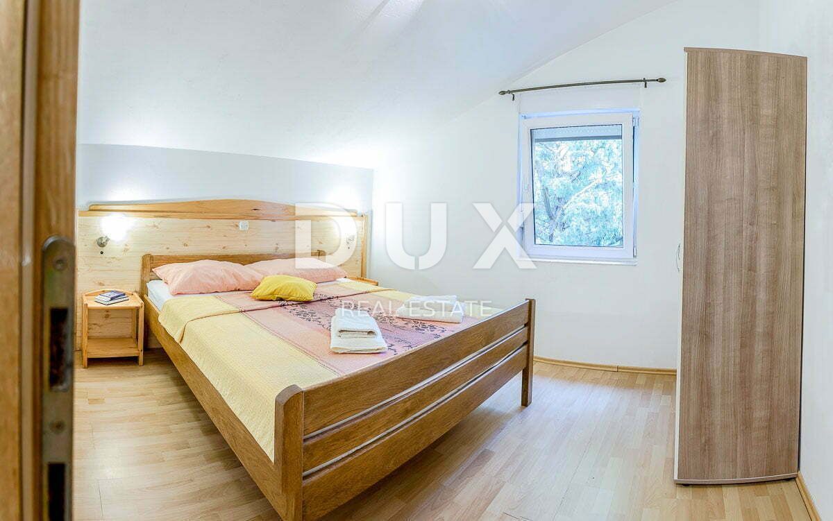 STARIGRAD PAKLENICA - apartmajska hiša blizu morja