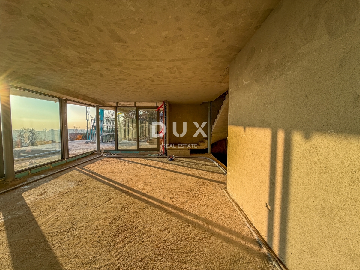 ISTRA, KRASICA - moderna samostojna vila z bazenom s panoramskim razgledom in garažo