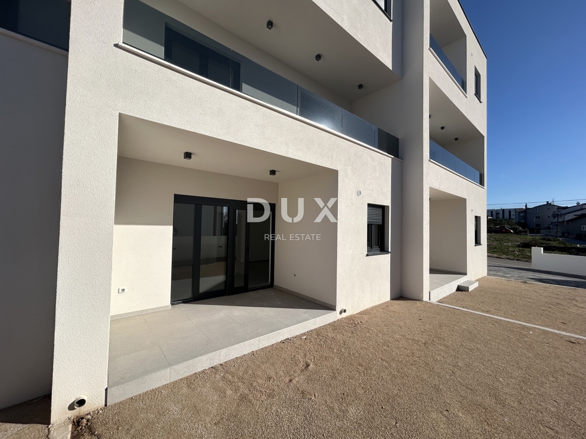 ŠIBENIK, VODICE - Dvojno stanovanje v novogradnji na mirni lokaciji