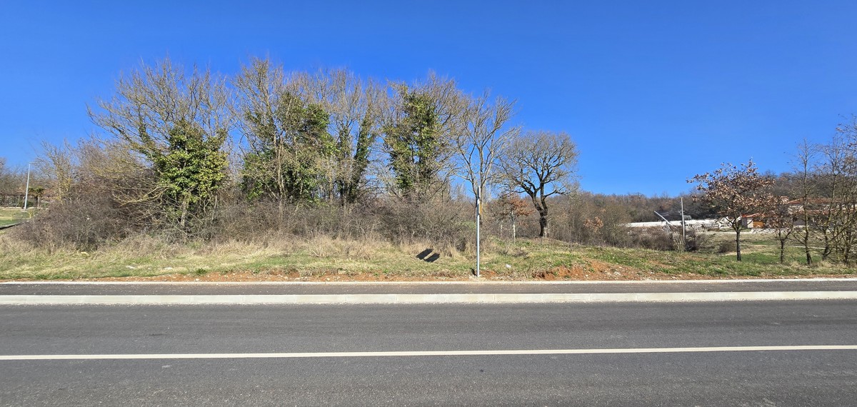 ISTRA, SVETA KATARINA, PIĆAN - zazidljivo zemljišče 1855m2 