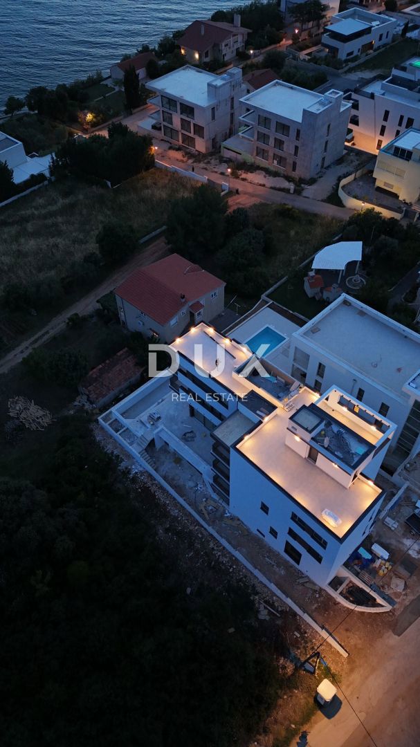 ZADAR, KOŽINO - Vrhunski apartma 100 metrov od plaže s panoramskim pogledom na morje in otoke zadrskega arhipelaga! S3