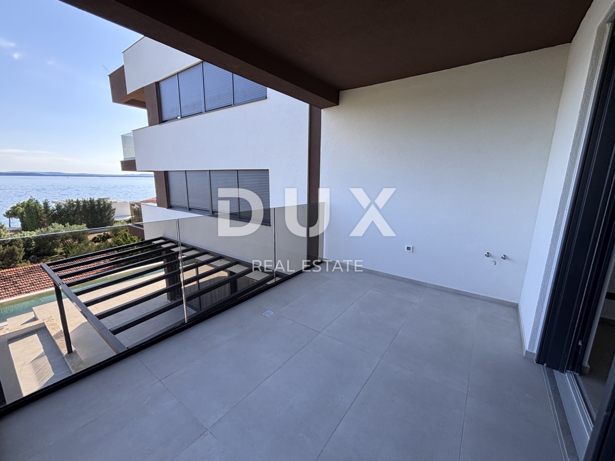 ZADAR, KOŽINO - Vrhunski apartma 100 metrov od plaže s panoramskim pogledom na morje in otoke zadrskega arhipelaga! S3