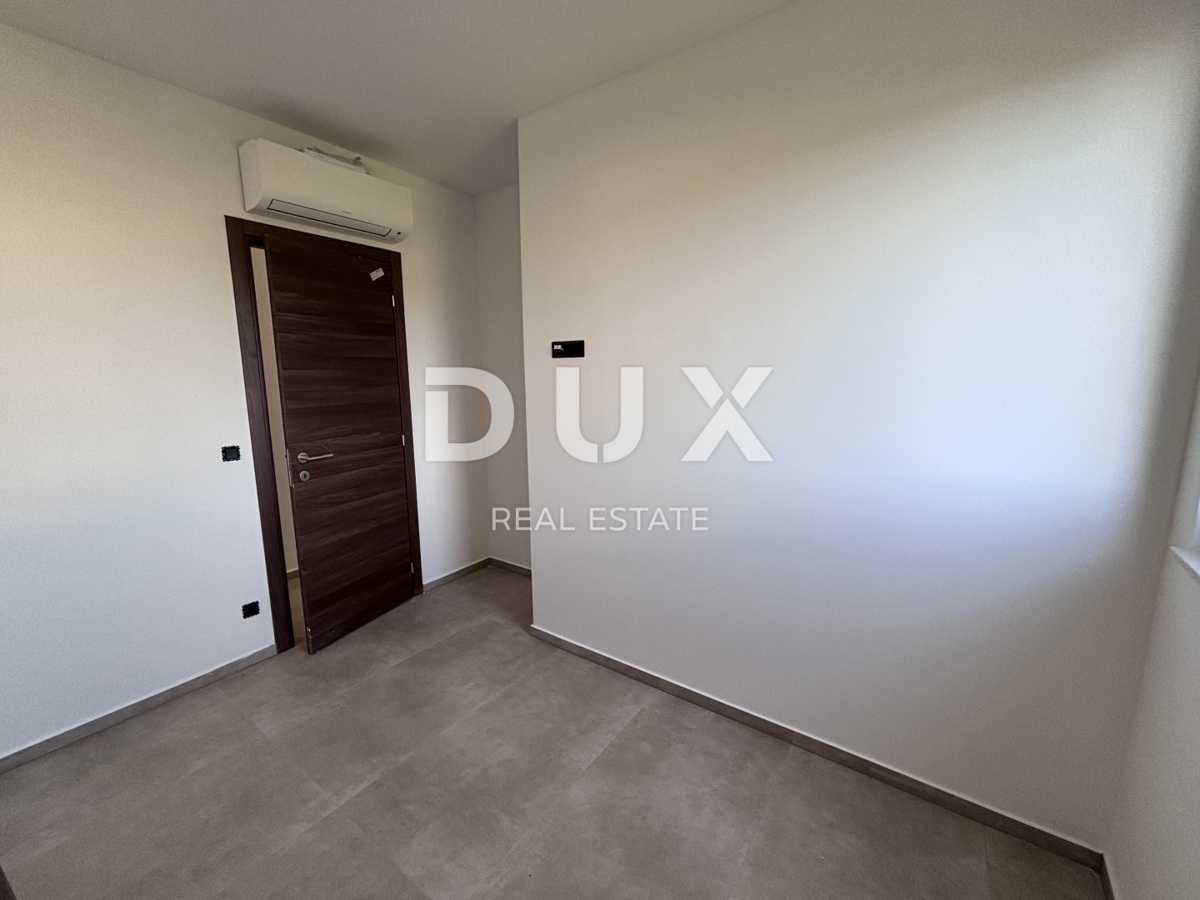 ZADAR, KOŽINO - Vrhunski apartma 100 metrov od plaže s panoramskim pogledom na morje in otoke zadrskega arhipelaga! S3