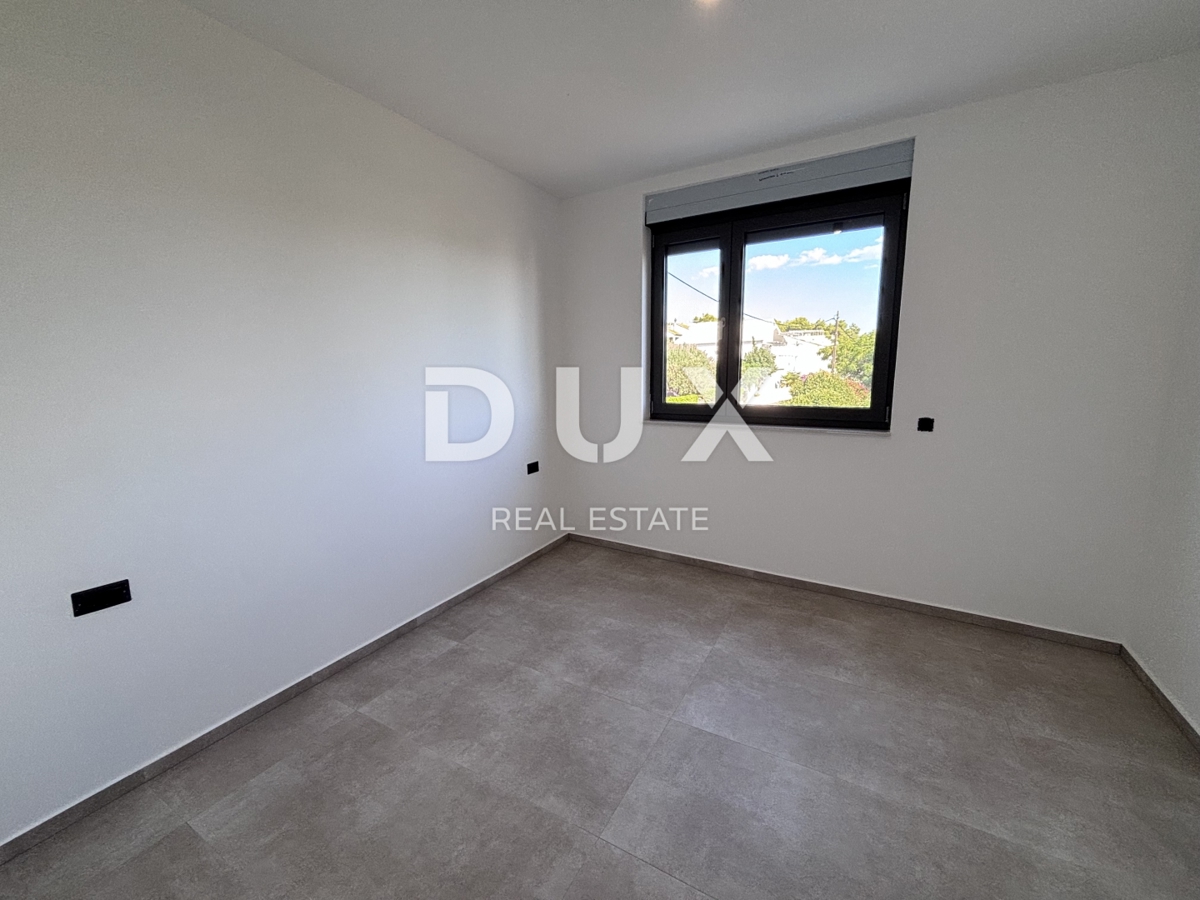 ZADAR, KOŽINO - Vrhunski apartma 100 metrov od plaže s panoramskim pogledom na morje in otoke zadrskega arhipelaga! S3