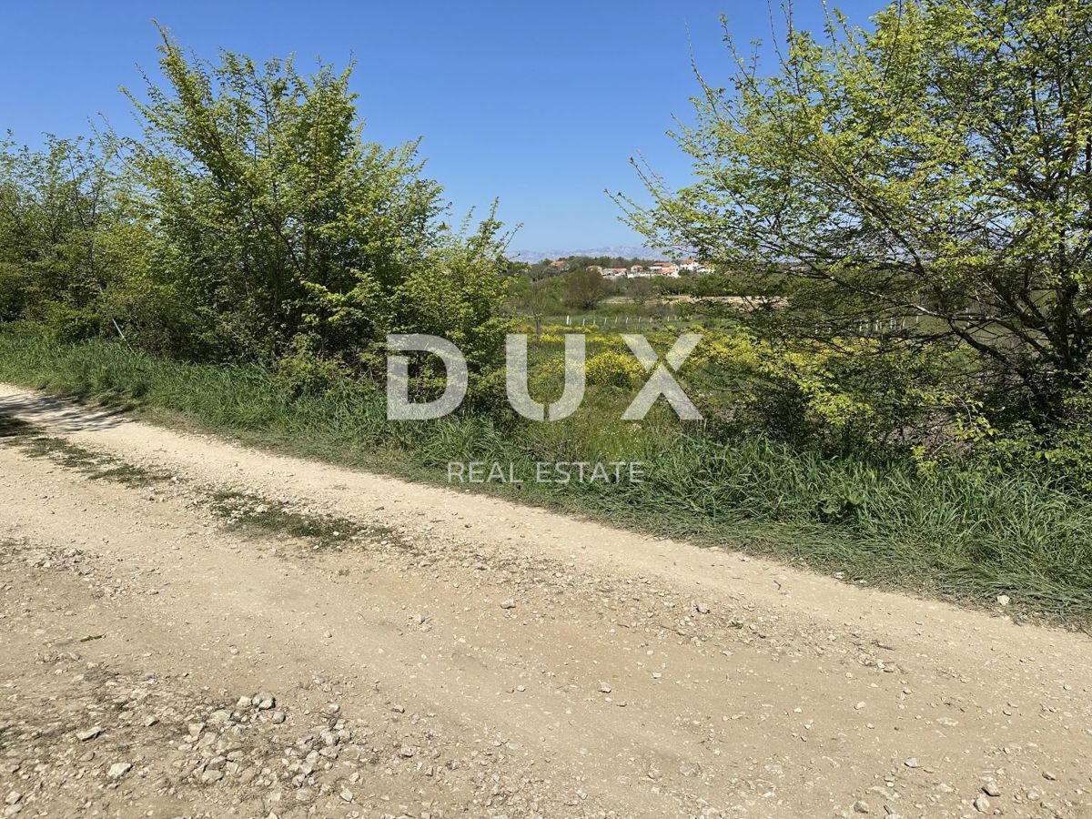 ZADAR, MURVICA - Kmetijsko zemljišče s potencialom - 3000m²