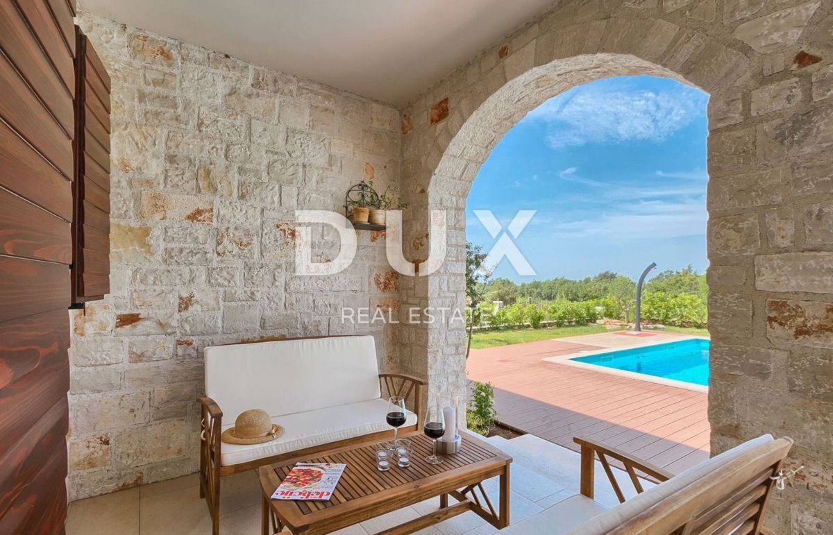 ISTRA, SVETI LOVREČ - Komfortna kmečka hiša z bazenom