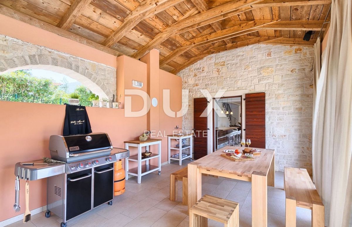 ISTRA, SVETI LOVREČ - Komfortna kmečka hiša z bazenom