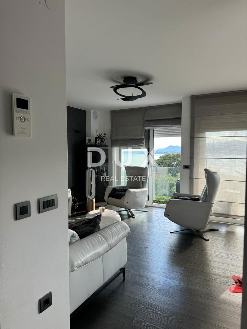 MARČELJEVA DRAGA - stanovanje 95m2, DB+3S, 1. nadstropje s panoramskim pogledom na morje 