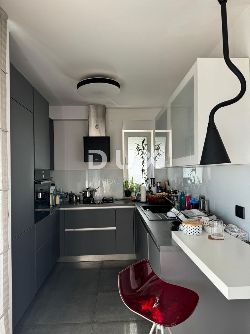 MARČELJEVA DRAGA - stanovanje 95m2, DB+3S, 1. nadstropje s panoramskim pogledom na morje 