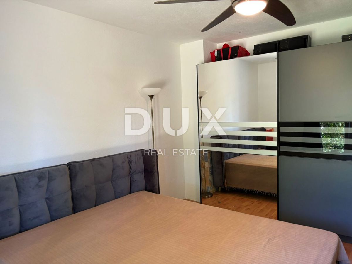 ISTRA, VALTURA (LIŽNJAN) - Hiša z dvema apartmajema in pogledom na morje v zeleni oazi!