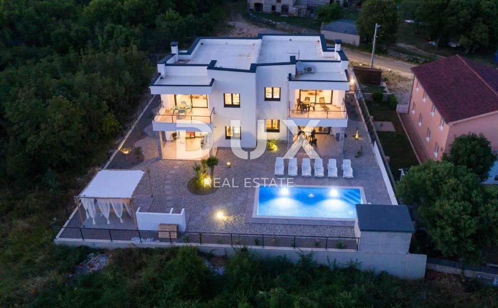 Žgaljići, Krk, 1m2