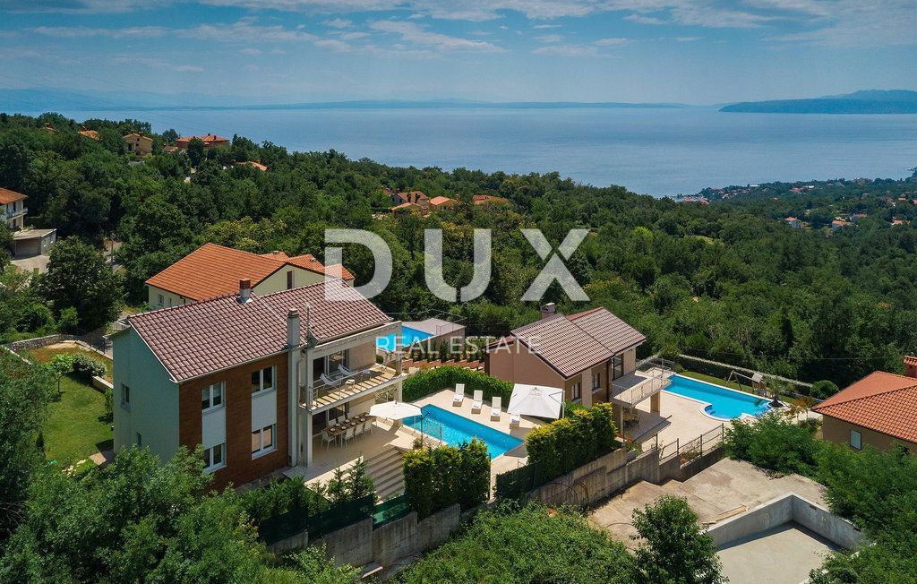 OPATIJA - čudovita vila z bazenom, panoramskim pogledom na morje in popolno zasebnostjo