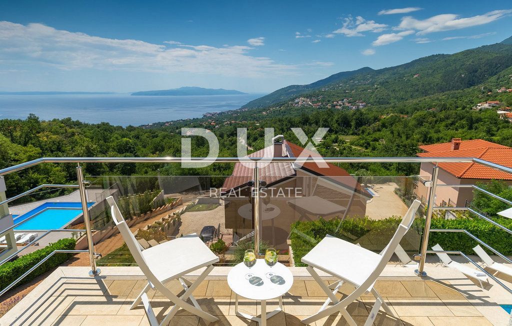 OPATIJA - čudovita vila z bazenom, panoramskim pogledom na morje in popolno zasebnostjo