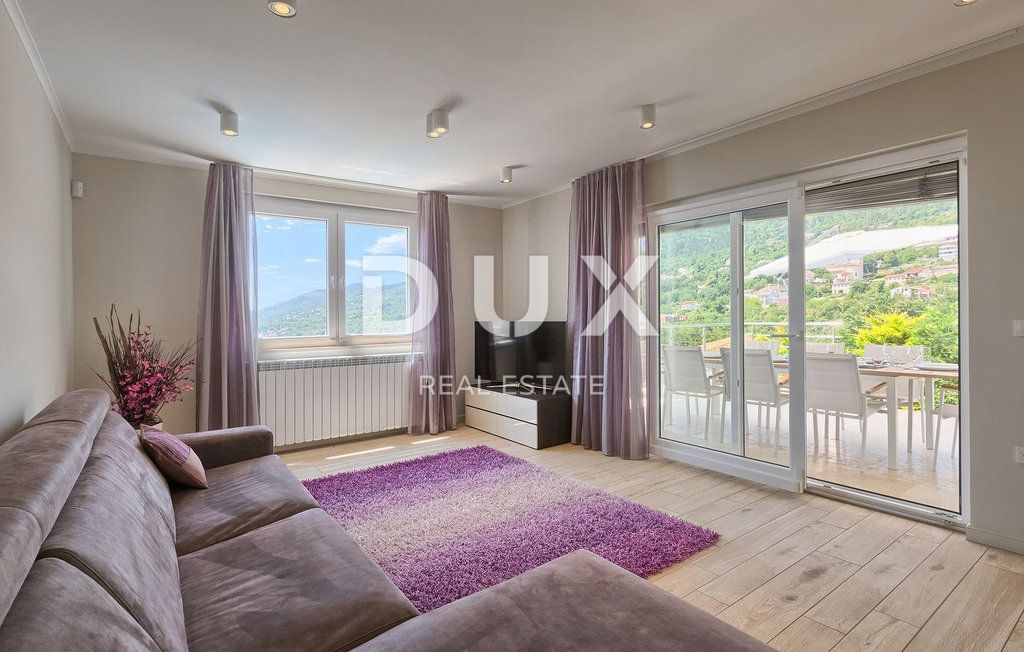 OPATIJA - čudovita vila z bazenom, panoramskim pogledom na morje in popolno zasebnostjo