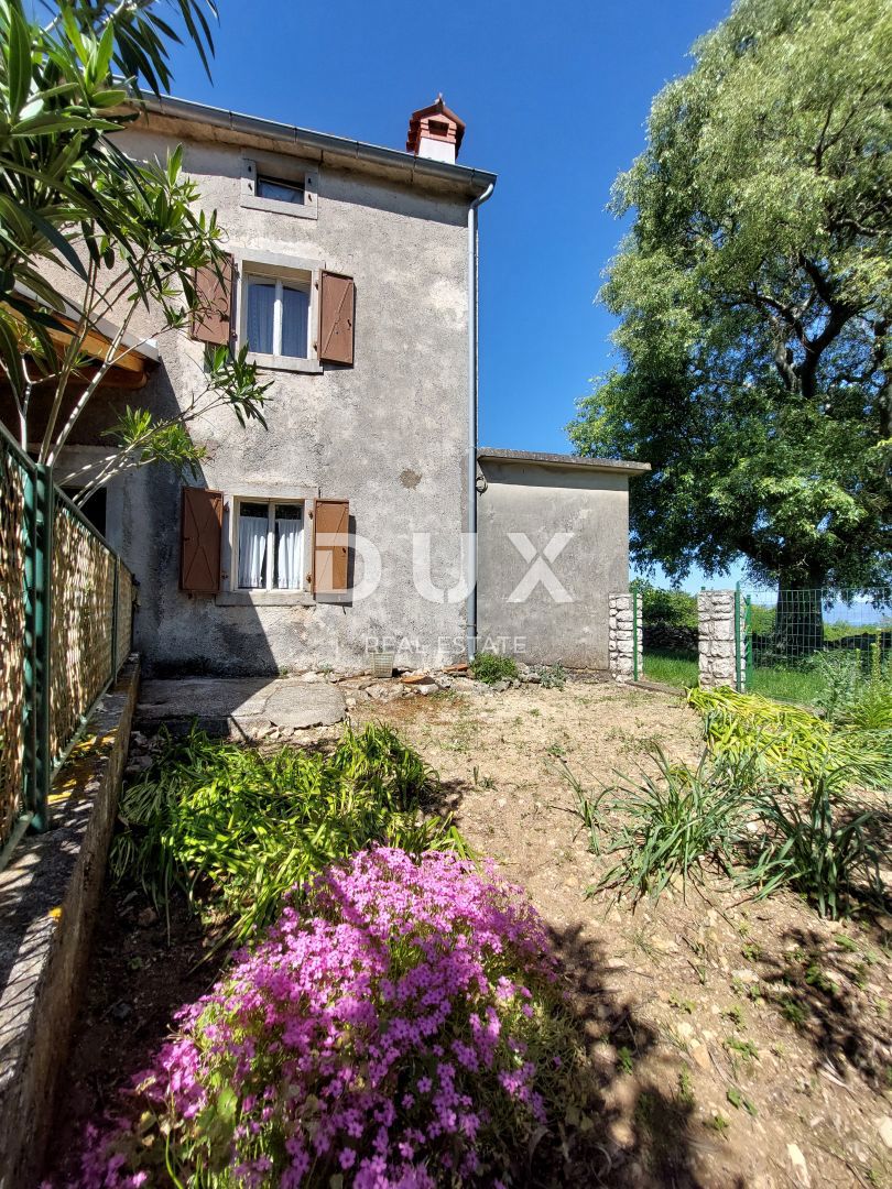 ISTRA, RABAC (OKOLICA) - Kamnita hiša s pogledom na morje