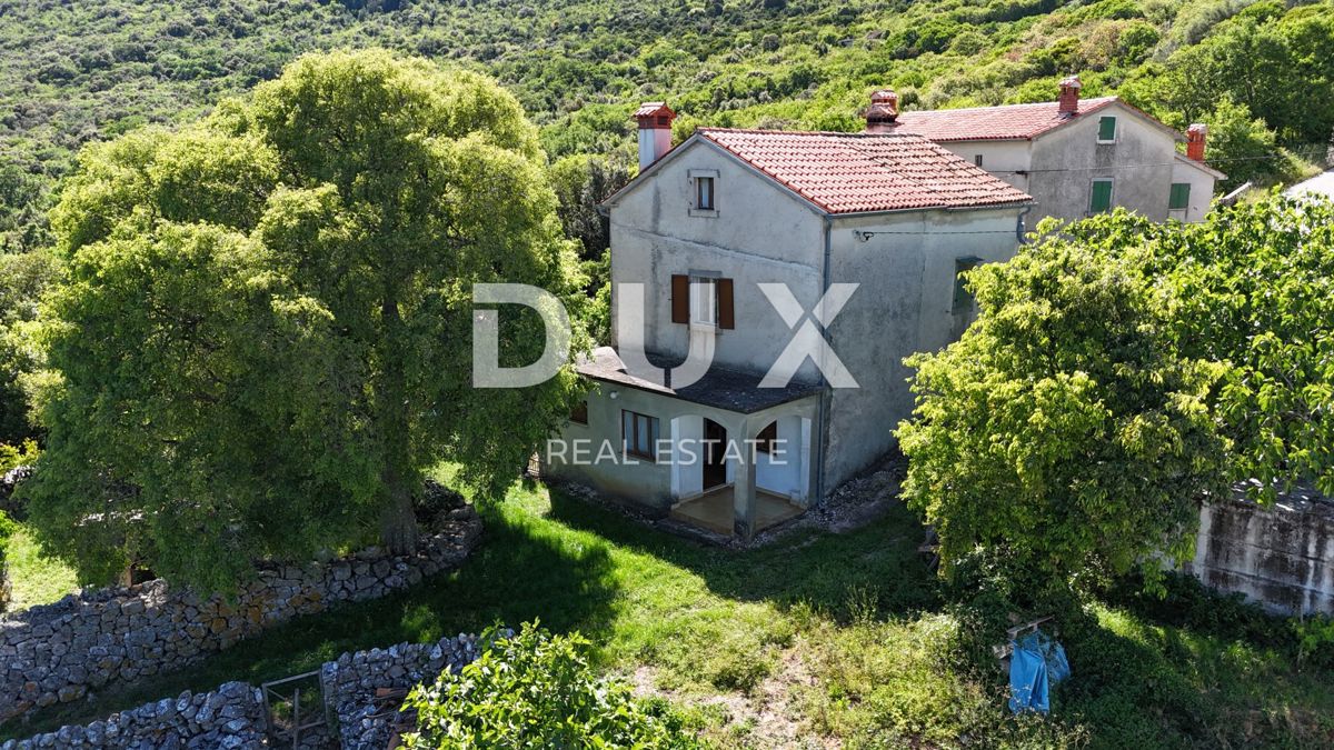 ISTRA, RABAC (OKOLICA) - Kamnita hiša s pogledom na morje