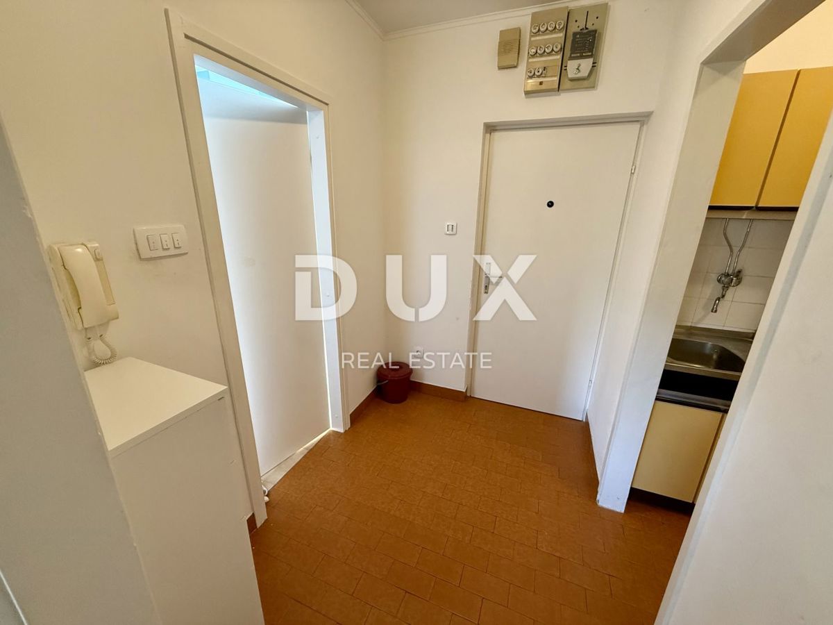 LOVRAN - Čudovit studio apartma z veliko teraso in pogledom na morje!