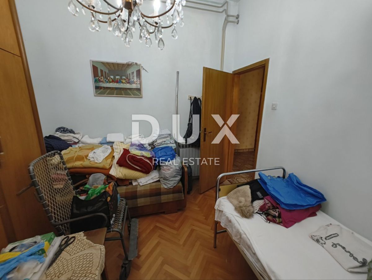 ISTRA, POREČ - Stanovanje v starem mestnem jedru z velikim potencialom