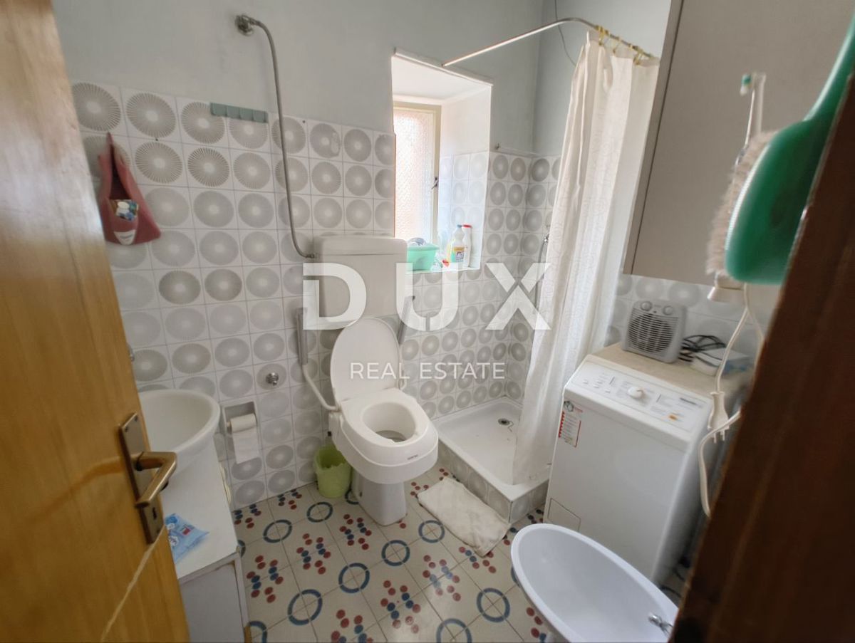 ISTRA, POREČ - Stanovanje v starem mestnem jedru z velikim potencialom