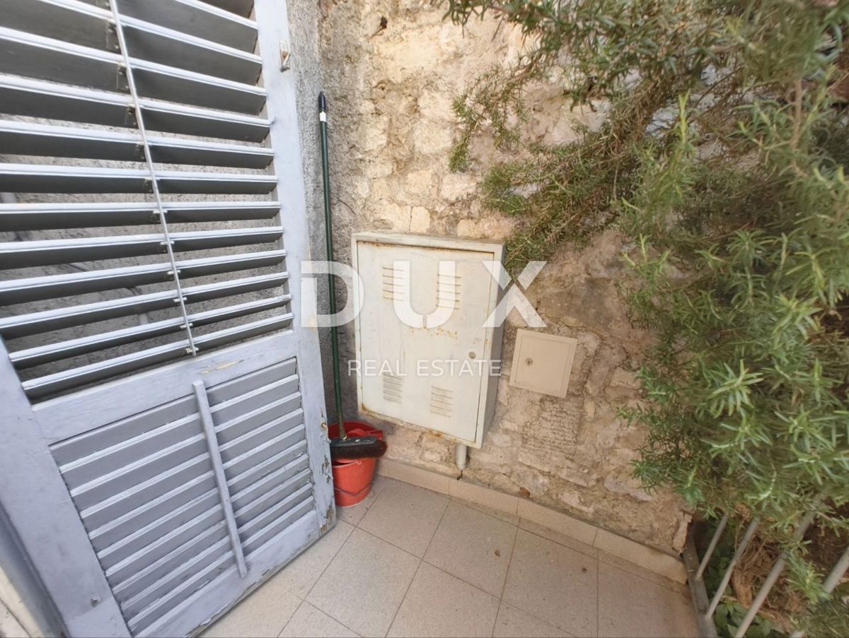 ISTRA, POREČ - Stanovanje v starem mestnem jedru z velikim potencialom