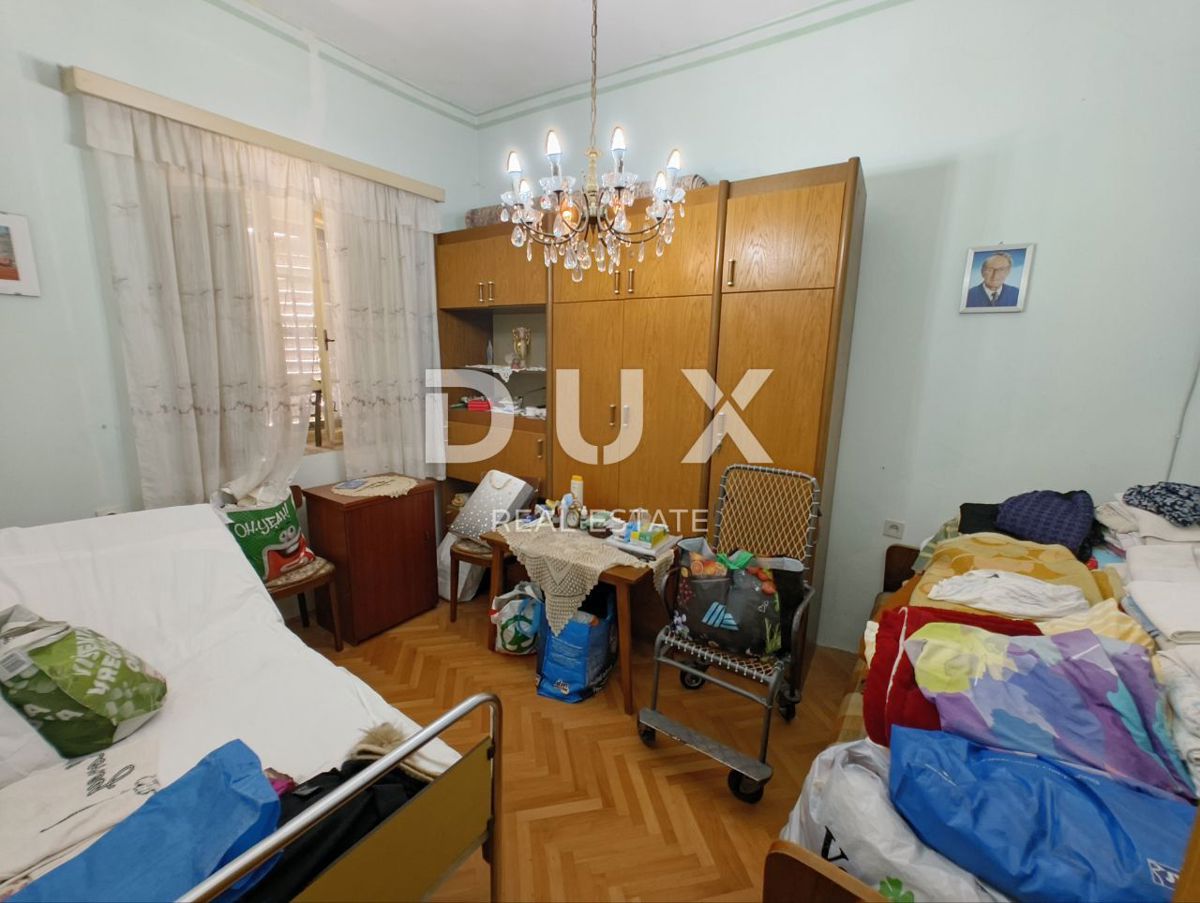ISTRA, POREČ - Stanovanje v starem mestnem jedru z velikim potencialom