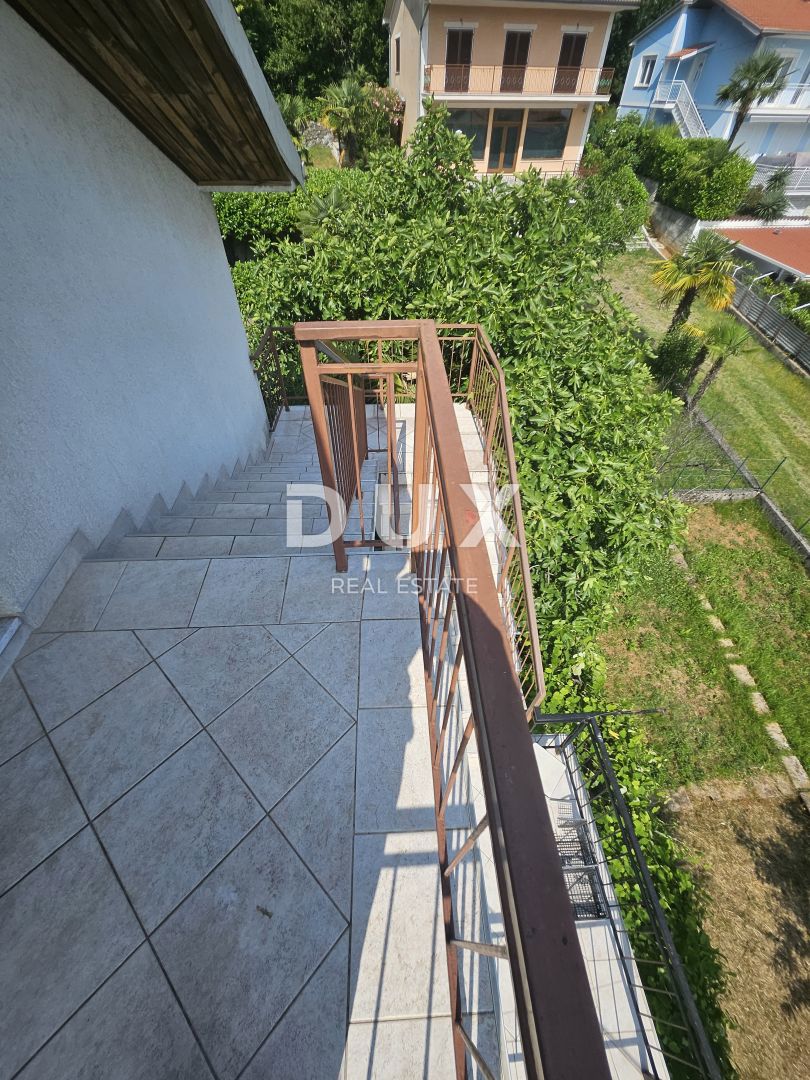OPATIJA, IKA - 2 apartmaja 143m2 (80m2 + 63m2) pritličje in 2. nadstropje s pogledom na morje + skupna površina 250m2