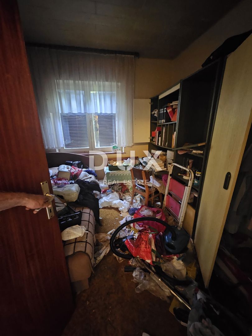 OPATIJA, IKA - 2 apartmaja 143m2 (80m2 + 63m2) pritličje in 2. nadstropje s pogledom na morje + skupna površina 250m2