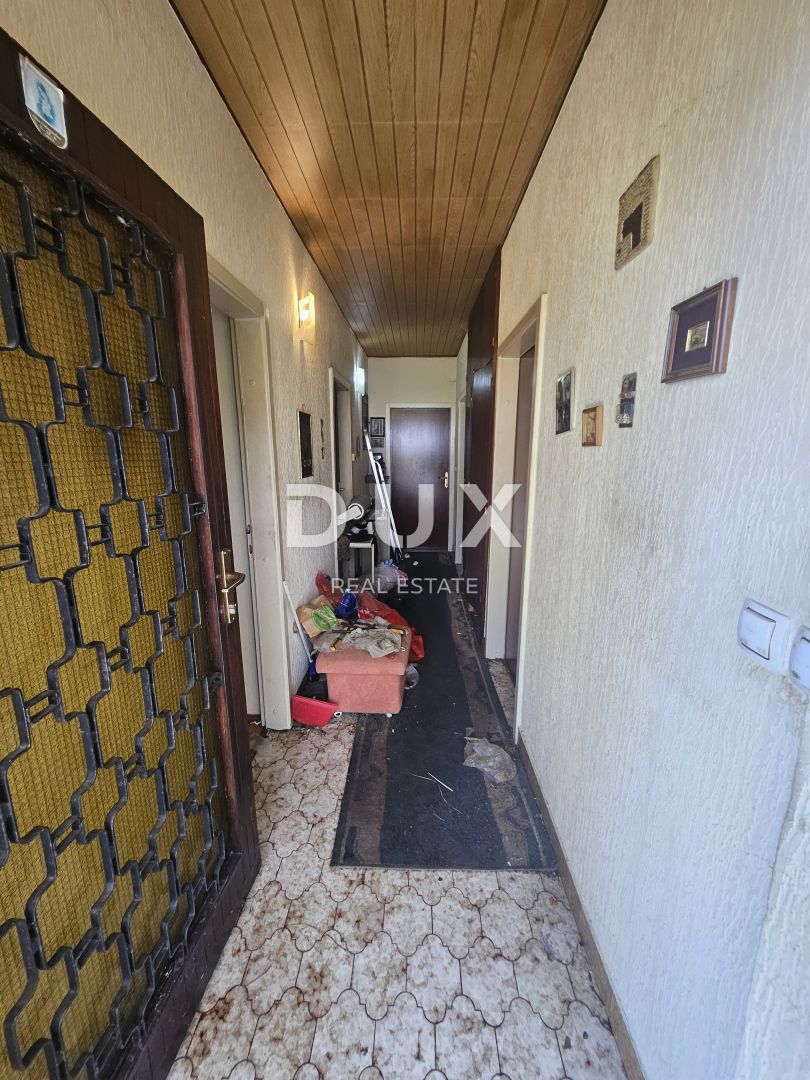OPATIJA, IKA - 2 apartmaja 143m2 (80m2 + 63m2) pritličje in 2. nadstropje s pogledom na morje + skupna površina 250m2