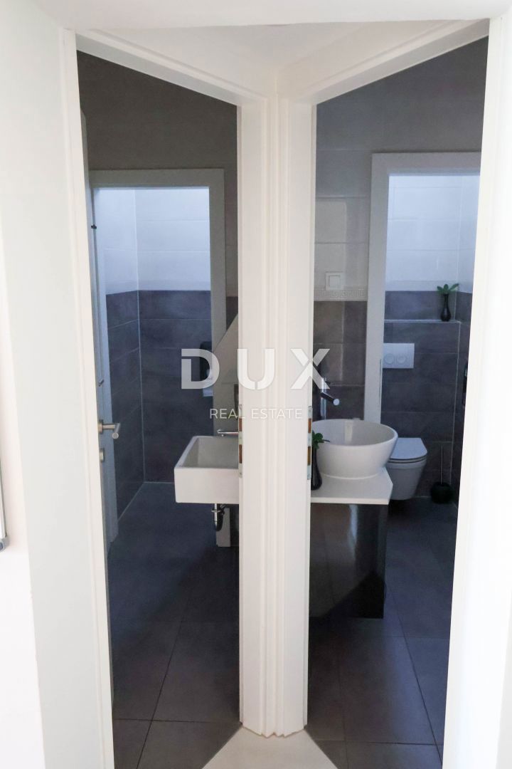 OTOK PAG, PAG - Družinski hotel z gostiščem in uveljavljenim podjetjem